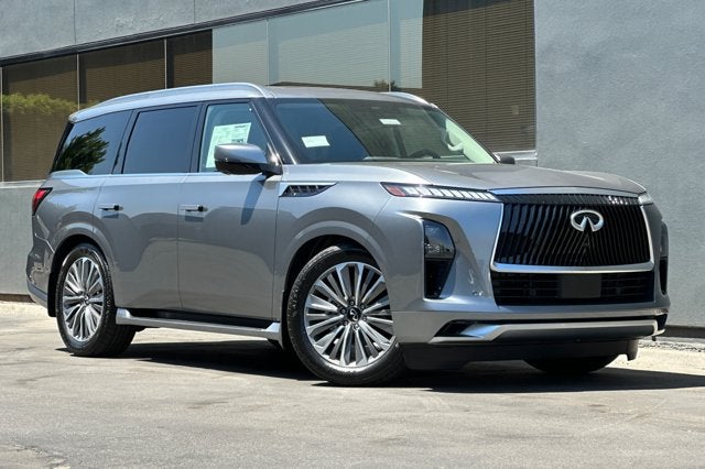 2027 INFINITI QX80 LUXE in Dynamic Metal — front three-quarter view