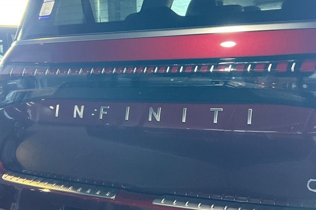 2026 INFINITI QX80 — detail view